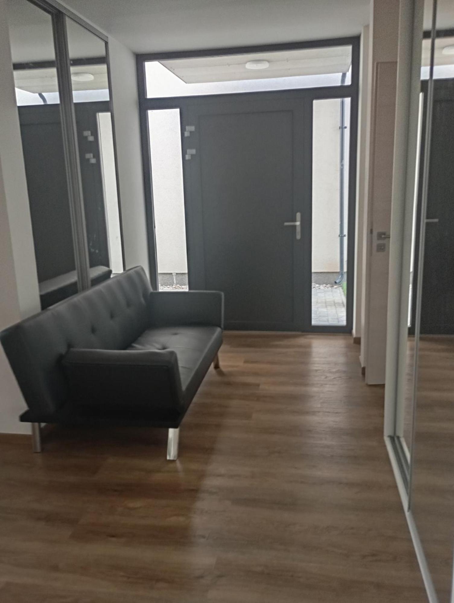 Moderni Pokoj S Parkovanim Zdarma Brno Exterior foto